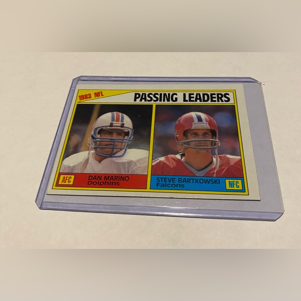 Dan Marino/Steve Bartkowski Passing Leaders 1984 Topps Football Card Vintage